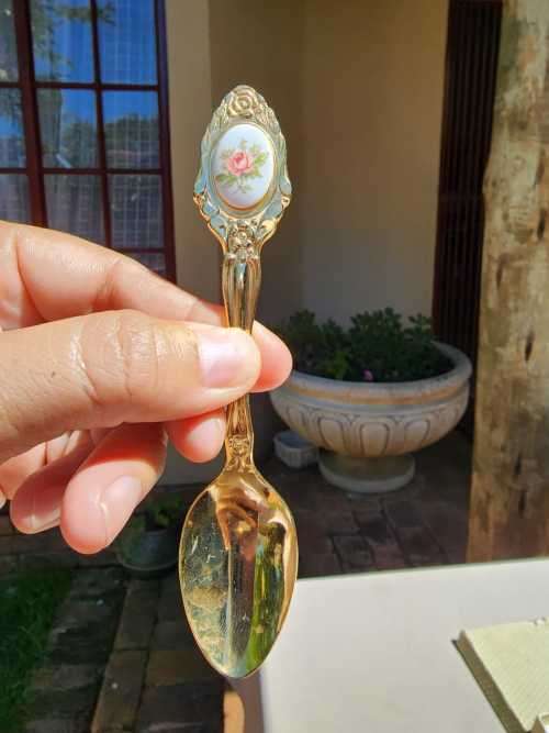 Other Metalware 24 CARAT GOLD PLATED (ON STAINLESS STEEL) BOXED SET